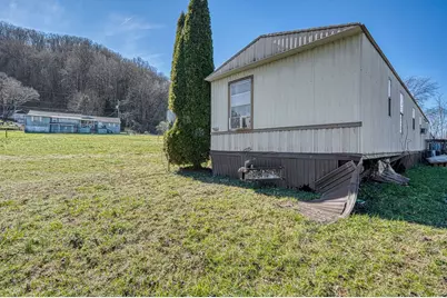 385 Aquone, Andrews, NC 28901 - Photo 6