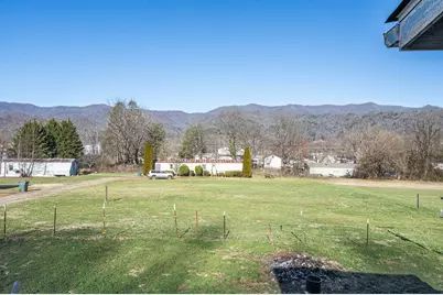 385 Aquone, Andrews, NC 28901 - Photo 32