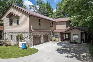 140 Kathryn Cir, Murphy, NC 28906 - Photo 1