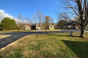 121 Lazy Bear Trl, Andrews, NC 28901 - Photo 30