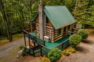 151 Pinewood Dr, Murphy, NC 28906 - Photo 2