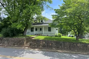 805 Hiwassee St, Murphy, NC 28906 - Photo 1
