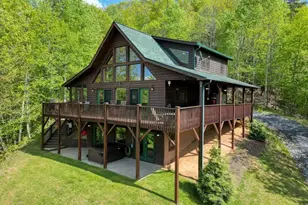 249 Buck Ridge Dr, Murphy, NC 28906 - Photo 1