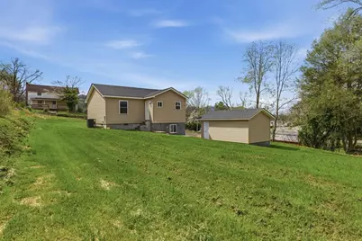 39 Justus, Andrews, NC 28901 - Photo 2