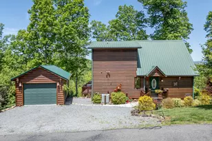 1055 Carolina Fox Cir, Murphy, NC 28906 - Photo 2