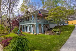 218 Lakeshore Dr, Hayesville, NC 28904 - Photo 1