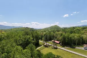 136 Gibson Rd, Andrews, NC 28901 - Photo 4