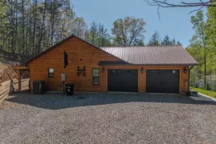 190 Galloway Dr, Hayesville, NC 28904 - Photo 2