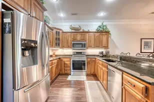 1647E Lakeview Dr, Young Harris, GA 30582 - Photo 16