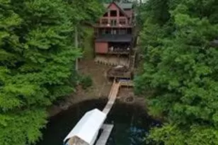 270 Marina Dr, Murphy, NC 28906 - Photo 2