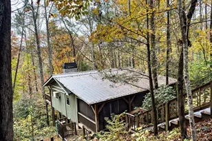 231 Dogwood Cir, Hayesville, NC 28904 - Photo 2