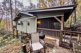231 Dogwood Cir, Hayesville, NC 28904 - Photo 1