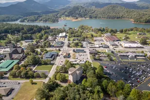 121 N River St, Hiawassee, GA 30546 - Photo 8
