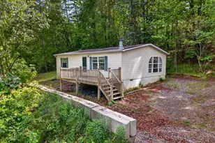 282 W Cherry Rd, Hayesville, NC 28904 - Photo 1