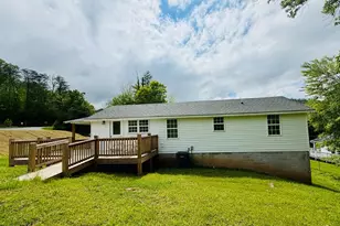319 Circle St, Robbinsville, NC 28771 - Photo 4