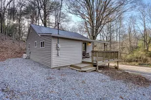 408 Smith Rd, Brasstown, NC 28902 - Photo 28