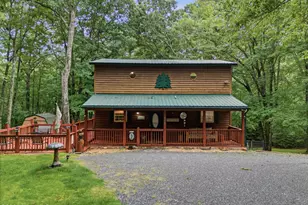 680 Hawthorne Ln, Murphy, NC 28906 - Photo 1