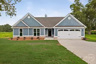 225 Mockingbird Ln, Winder, GA 30680 - Photo 2