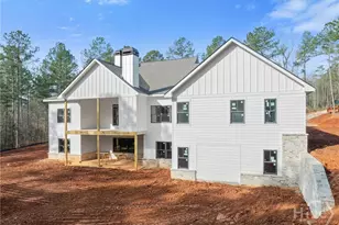 305 Harmony Gates Dr, Commerce, GA 30529 - Photo 4