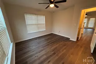 1035 Barnett Shoals Rd, Athens, GA 30605 - Photo 10