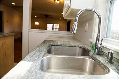 1398 W Hancock Avenue W, Athens, GA 30606 - Photo 12
