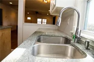 1398 W Hancock Ave W, Athens, GA 30606 - Photo 12