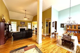 390 Lakeland Dr, Athens, GA 30607 - Photo 2