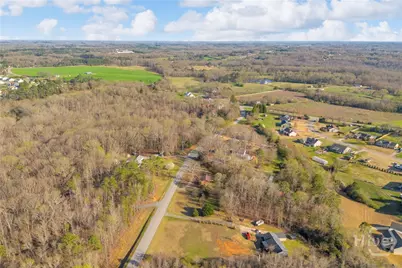 1019 White Hill School Road, Commerce, GA 30529 - Photo 2