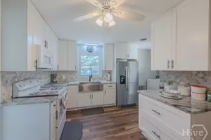 324 E Broad St, Winder, GA 30680 - Photo 10