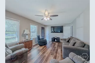 324 E Broad Street, Winder, GA 30680 - Photo 8