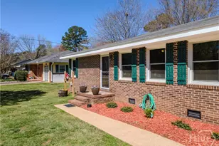 324 E Broad St, Winder, GA 30680 - Photo 6