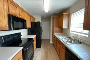 124 Bridgewater Cir, Athens, GA 30601 - Photo 2