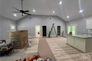 79 S Gholston Ext, Comer, GA 30629 - Photo 2