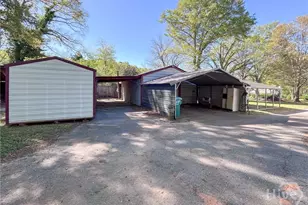 283 S 3rd St, Colbert, GA 30628 - Photo 30