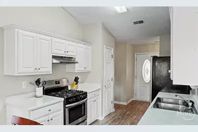 324 Amelia Garden Way, Lawrenceville, GA 30045 - Photo 4