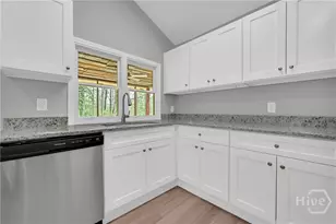 6417 Honeysuckle Ln, Gainesville, GA 30506 - Photo 14