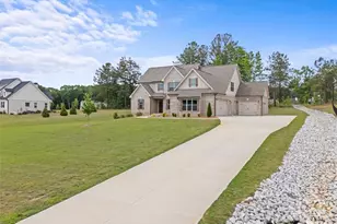 2670 Blazing Star Ct, Statham, GA 30666 - Photo 2