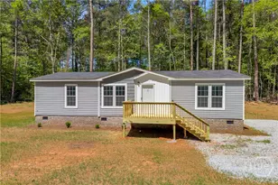 138 Shiloh Church Rd, Dewy Rose, GA 30634 - Photo 1