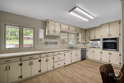 231 Honeysuckle Drive, Commerce, GA 30529 - Photo 8