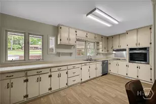 231 Honeysuckle Dr, Commerce, GA 30529 - Photo 8