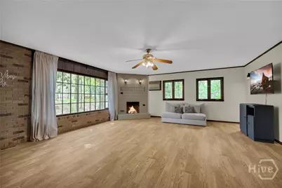 231 Honeysuckle Drive, Commerce, GA 30529 - Photo 6