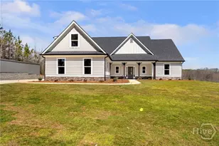 647 Fairview Rd, Pendergrass, GA 30567 - Photo 1