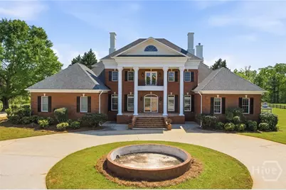1202 Hodges Circle, Mansfield, GA 30055 - Photo 4