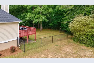 318 E Creek Bend E, Athens, GA 30605 - Photo 6