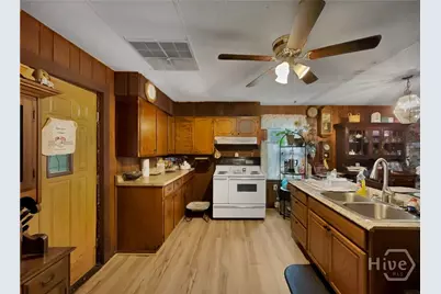 651 S Jackson Street, Hartwell, GA 30643 - Photo 10