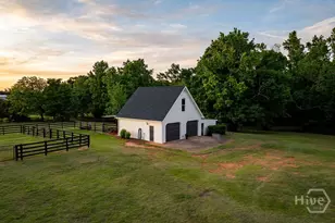 1051 Greenfield Ln, Watkinsville, GA 30677 - Photo 4