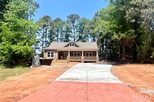 364 Live Oak Ln, Comer, GA 30629 - Photo 2