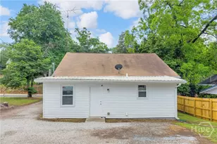337 State St, Commerce, GA 30529 - Photo 6