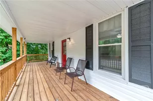 337 State St, Commerce, GA 30529 - Photo 10