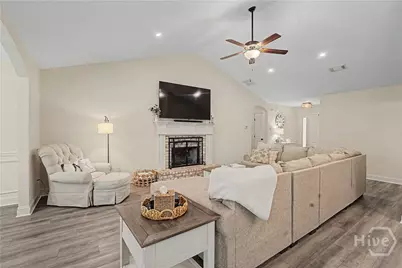 171 Goldshore Way, Statham, GA 30666 - Photo 4